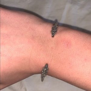 Silver Kendra Scott bracelet in platinum drusy